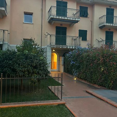 אימפריה Appartamento Incantevole A 100Metri Dal Mare E Accanto Alla Pista Ciclabile מראה חיצוני תמונה
